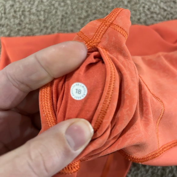 Lululemon Leggings Size 18. Orange with pattern - Picture 6 of 7